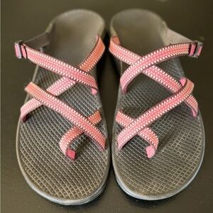 Women’s Chaco Zong Red slip-on backless sandal size 8